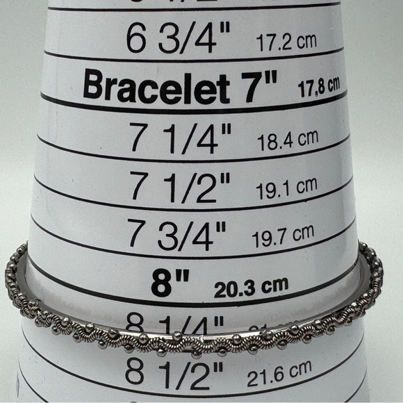 Set of 7 Silver Textured Bangle Bracelets 8.25” - Picture 3 of 4